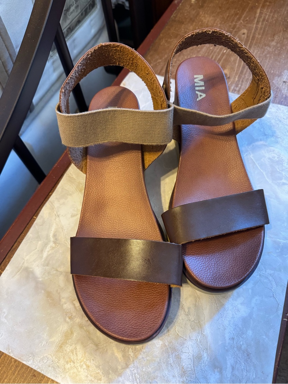 MIA Brown Leather Strap Sandals with Tan Elastic Ankle Size 10.